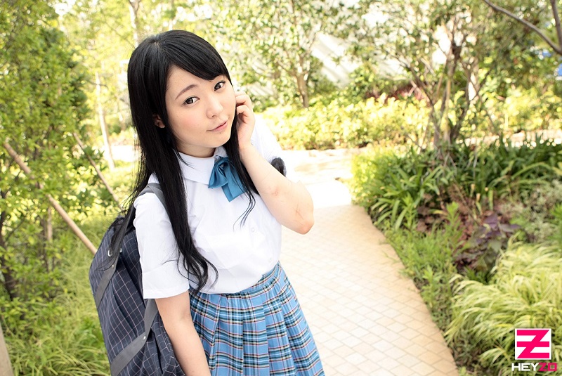 Yuki Kasai  - Jobless Girl Looks for a Sugar Daddy / Скромная и безработная девушка ищет богатого ухажера