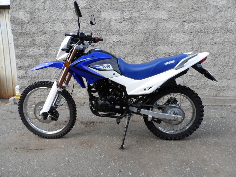 Нова 250. Yamaha TTR 250 2001. Yamaha TTR 250 новая. Yamaha ttr250 OE. Yamaha TTR 250 красный.